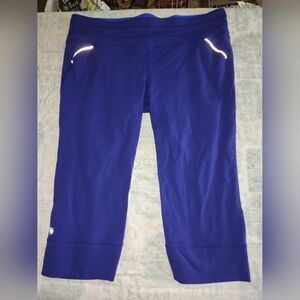 Athleta Blue Capri-Length Leggings with Wide Waistband